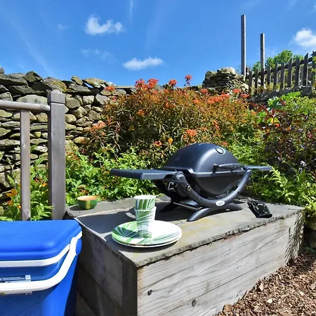 2 Bed In District Sz393 Backbarrow