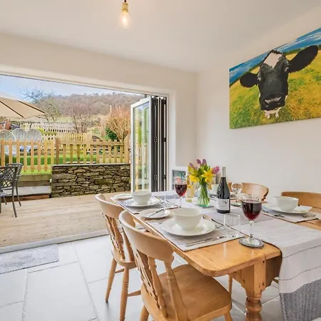 בית נופש 2 Bed In Ulverston Oc-sz393 *