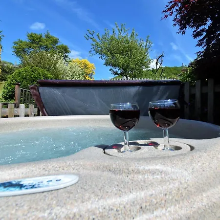 2 Bed In District Sz393 * Backbarrow